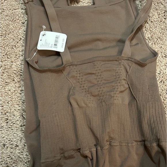 NWT Free People Movement Good Karma High Neck Onsie! Size XS/S and never worn! - Picture 3 of 4